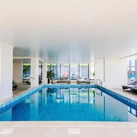 Luxury Pool And 公寓 那沃达利
